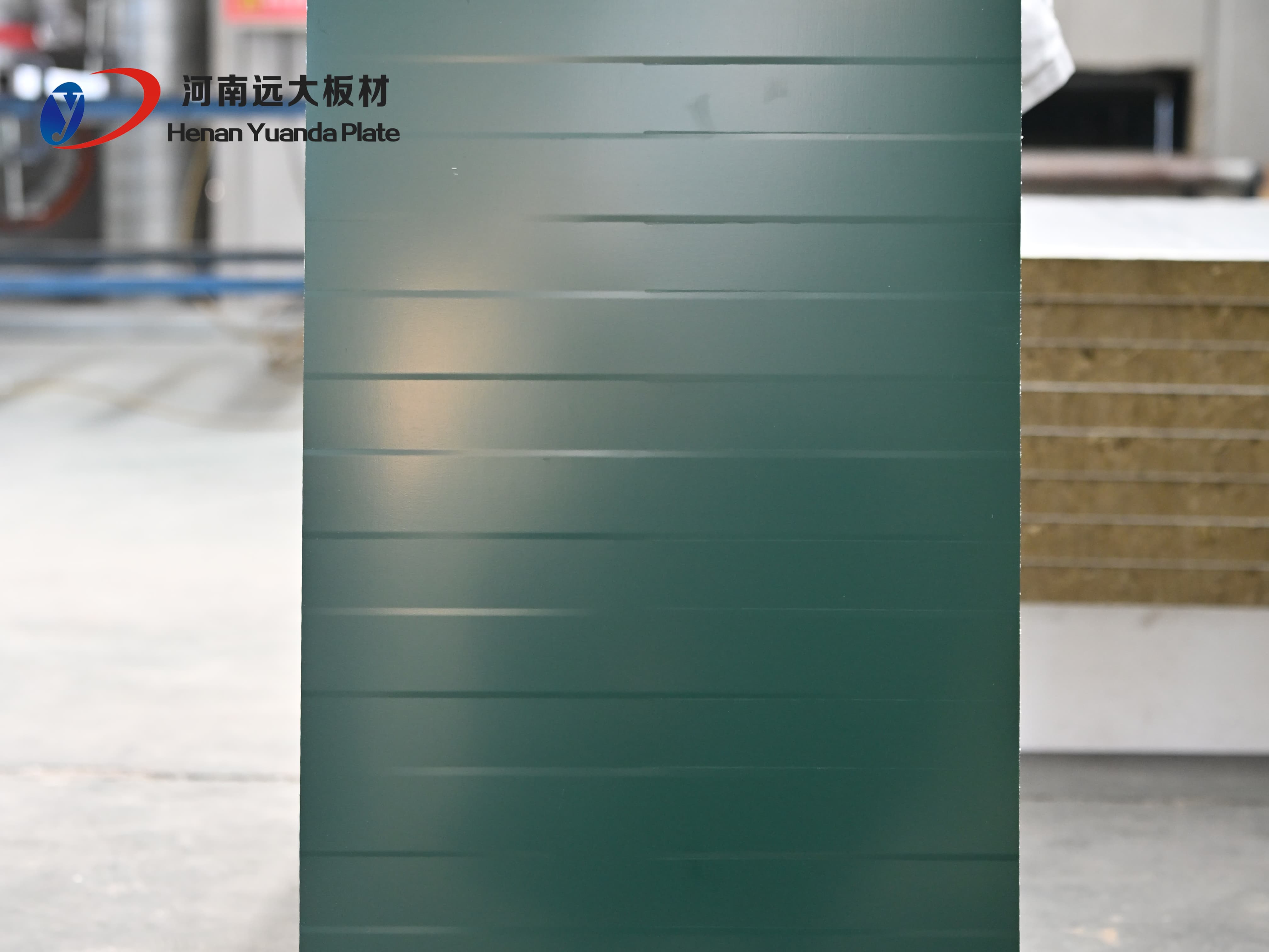 “冷鏈倉庫對(duì)保溫‘零容忍’？聚氨酯夾芯冷庫板的‘無縫’密封方案正是答案?！?(圖1)