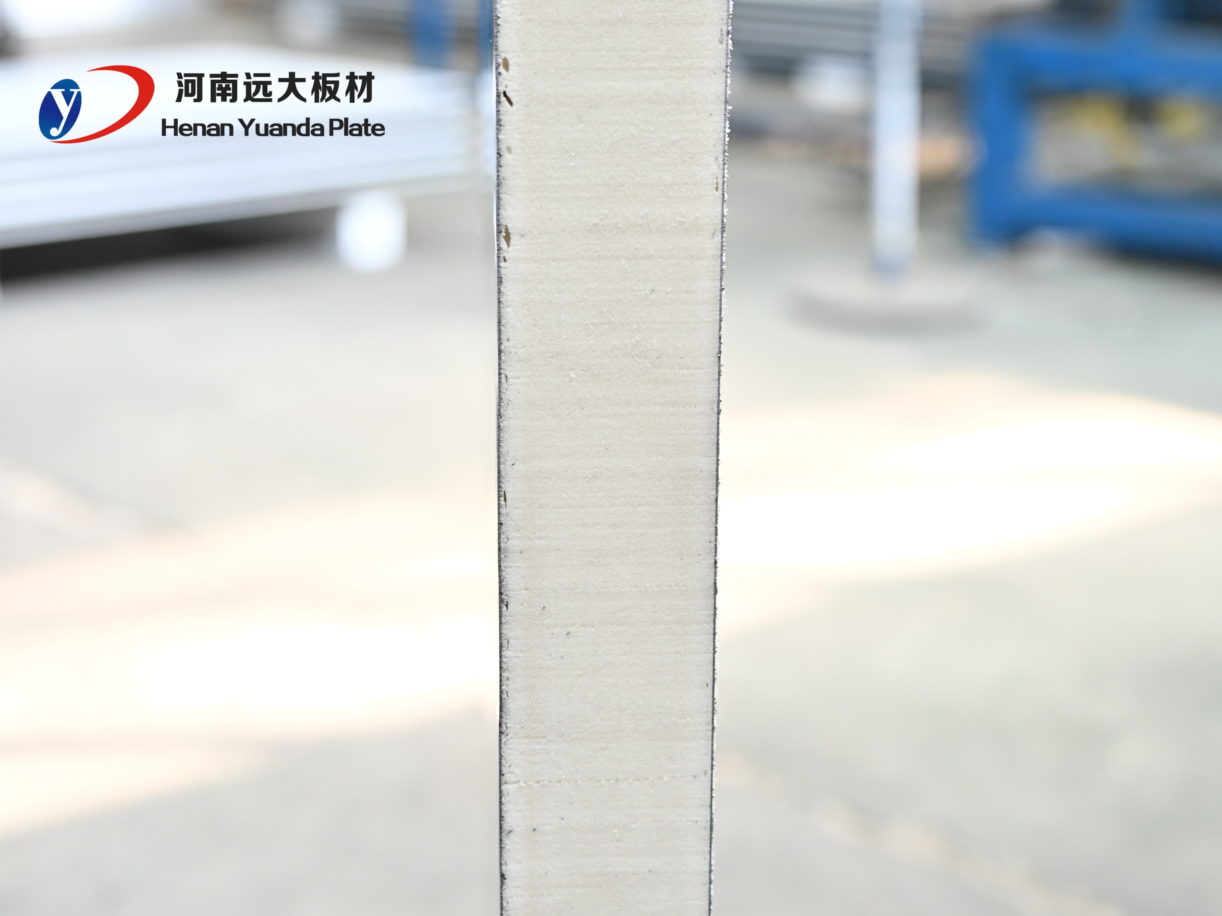 “冷鏈倉(cāng)庫(kù)對(duì)保溫‘零容忍’？聚氨酯夾芯冷庫(kù)板的‘無(wú)縫’密封方案正是答案?！?